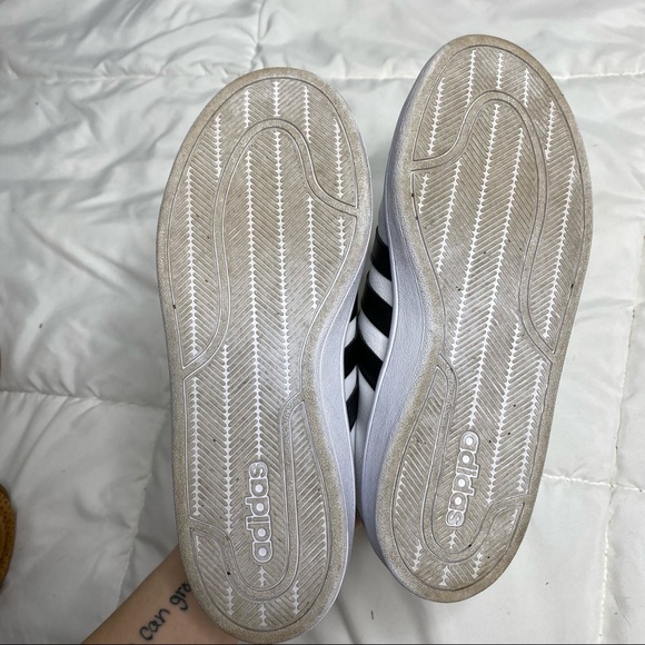 Adidas Cloudfoam Superstars - Picture 6 of 7